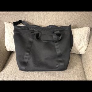 Lululemon Utility Bag